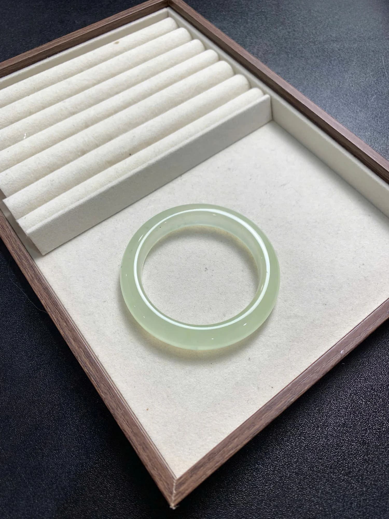 Tụ Nham Xanh Lá mã 10027