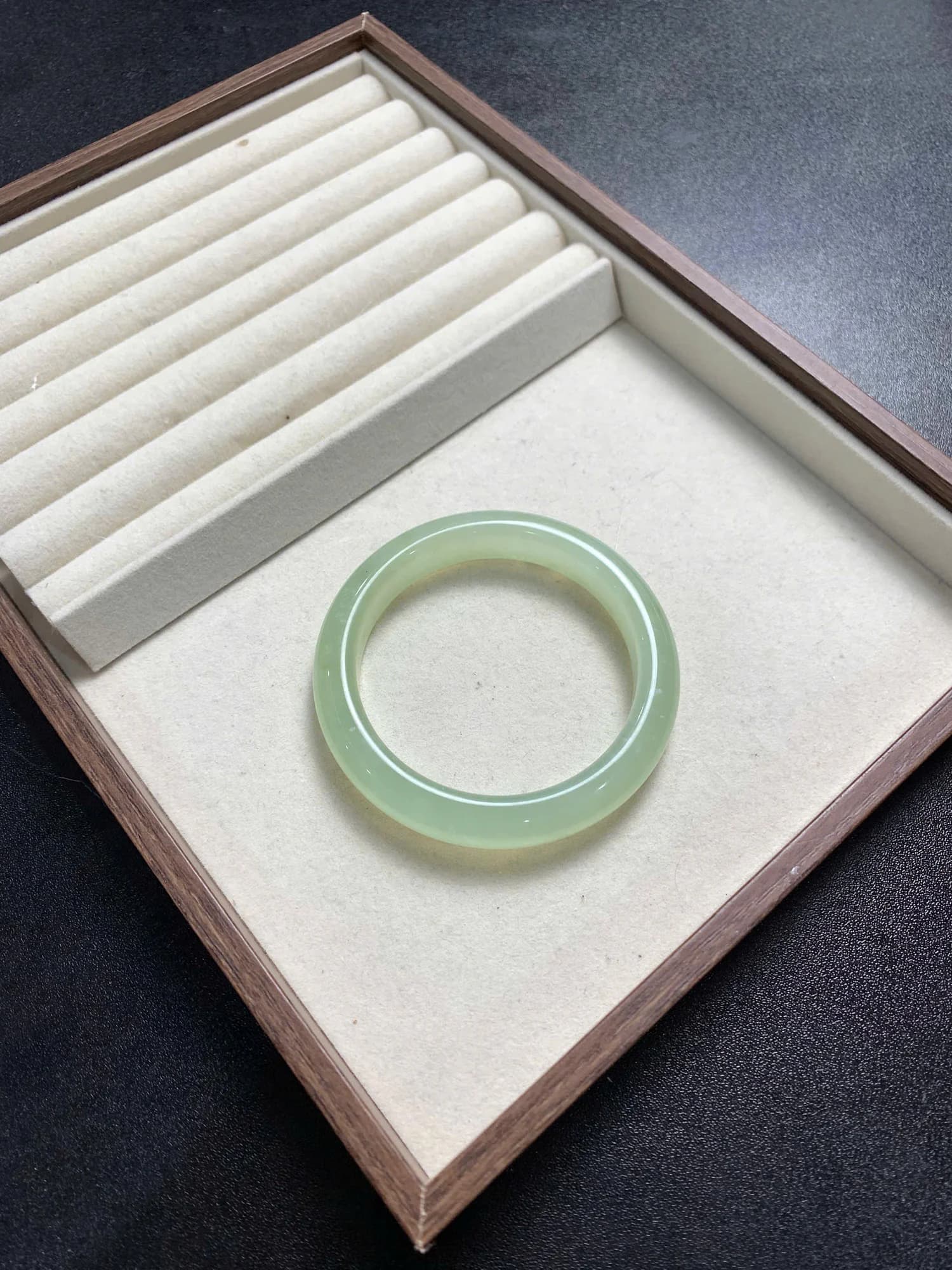 Tụ Nham Xanh Lá mã 10036